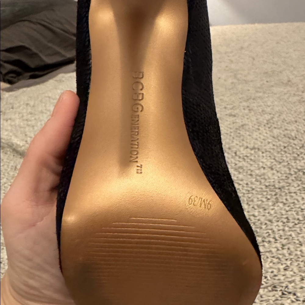 Bcbgeneration Black Textured Platform Heels Size 9 - image 8